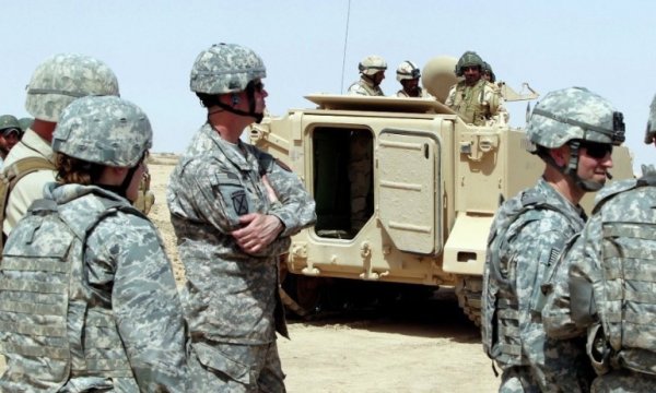 Irak'taki işgalci güçler ikinci askeri hava üssünü boşalttı