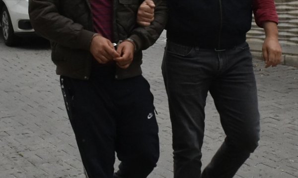 DEAŞ'ın sözde yöneticisi Suriye'ye kaçmaya çalışırken yakalandı