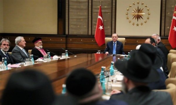 İsrail’e “normalleşme” jesti
