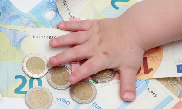 Almanya'da 150 euroluk çocuk ve işsizlere yardım paketi onaylandı