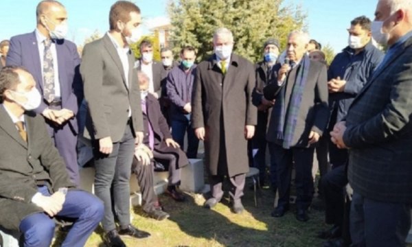 Bülent Arınç'tan "dünün mücahitleri müteahhit oldu" çıkışı
