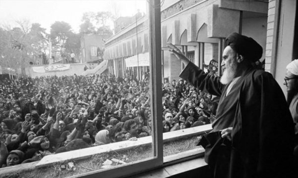 İmam Humeyni ve Hatıralar 8-  Rıza Şah Dönemi Hicap Yasağı 