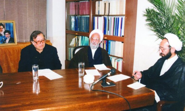 Ömrünü İslam’a adayan bir şahsiyet; Ayetullah Yezdi…