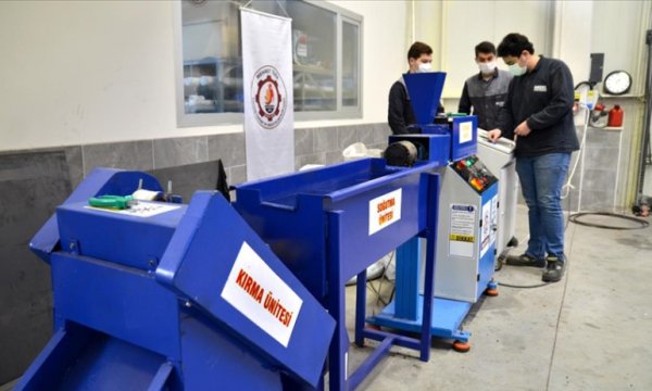 Meslek liseliler plastik atıkları paraya dönüştürüyor