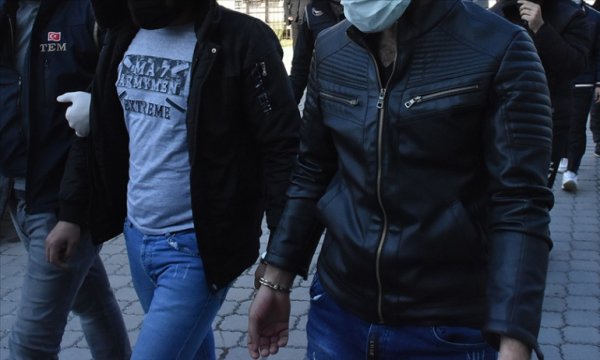 Suriye'den Türkiye'ye girmeye çalışan yabancı uyruklu 6 kişi yakalandı