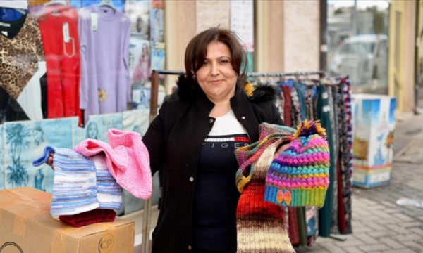 Örülen giysiler kimsesiz çocukları ısıtacak 