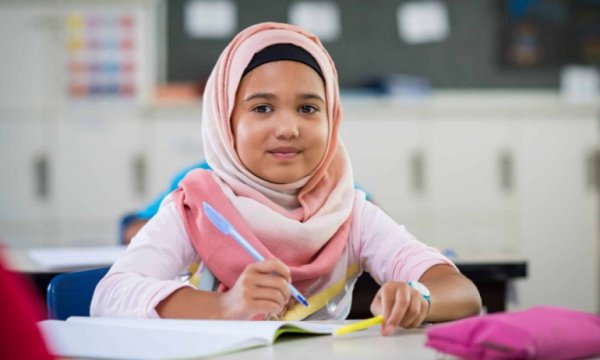 AIWG: Almanya’da 60 Bin öğrenci İslam Din derslerine devam ediyor