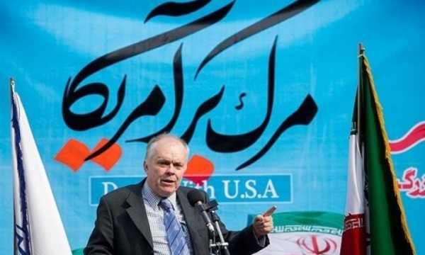 İrlandalı analist: Siyonist Rejim ABD'yi saldırı için tahrik etti