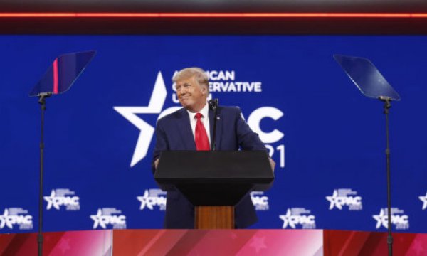 Trump: Kim bilir belki onları 3. kez yenme kararı verebilirim