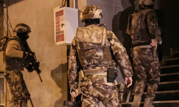 İstanbul'un 10 ilçesinde eş zamanlı IŞİD operasyonu