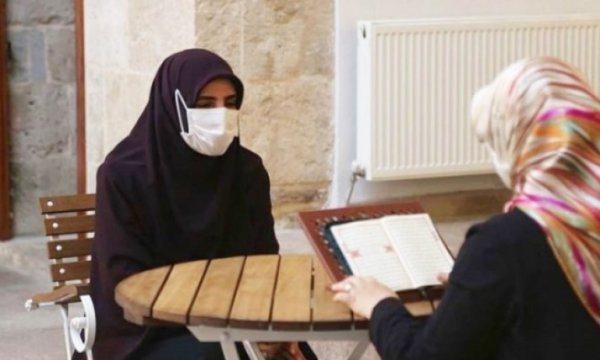 Yıllar sonra üniversite bitiren annenin azmi