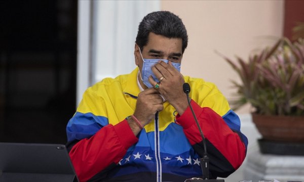 Facebook'dan Venezuela Devlet Başkanı Maduro'ya engel