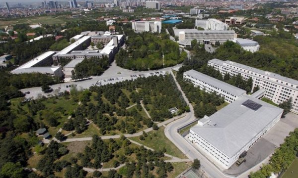 Harp okullarına giriş koşullarında değişiklik: 'İrticai faaliyetlere karışmamış olma' şartı kaldırıldı