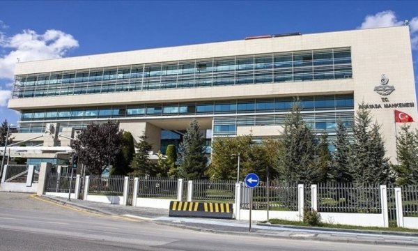 Anayasa Mahkemesi HDP'nin kapatılması davasında iddianameyi iade etti