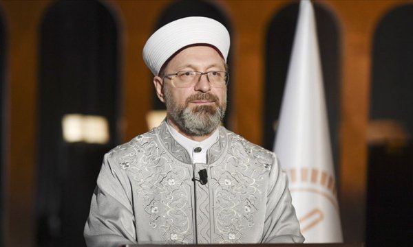 Erbaş: Çocuklarımızı, inançsızlığı pompalayan örgütlere kaptırmayalım