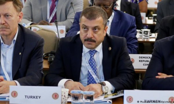Kavcıoğlu: Faiz hemen indirilecek yaklaşımı doğru değil