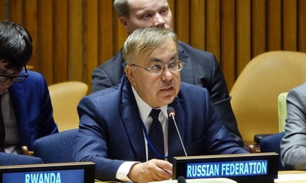 'Amerika Suriye'den 20 günde 500 kamyon petrol ve tahıl çaldı'