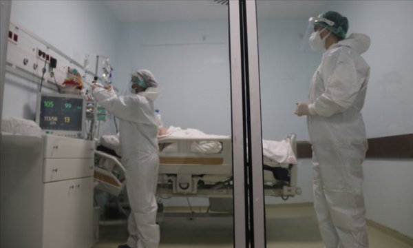 Araştırma: Taburcu edilen Kovid-19 hastalarının üçte biri, bir ay içinde tekrar hastaneye kaldırılıyor