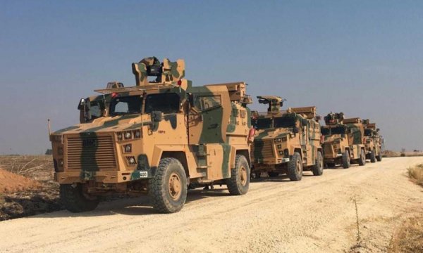 Amerika, Suriye'den bugün de 34 kamyon buğday ve petrol çaldı