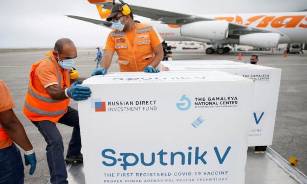 Aşı turları: Türkiye vatandaşları Sputnik V aşısı için Moskova’ya gidiyor