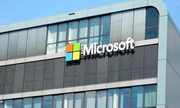 Microsoft, Malezya'da veri merkezleri kurmak için 1 milyar dolar yatırım yapacak