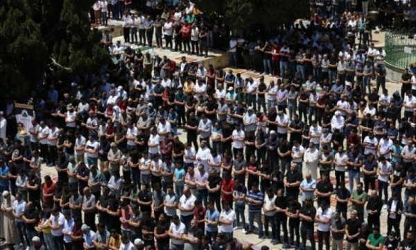 Engellemelere rağmen 60 bin kişi katıldı