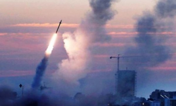 Hamas'tan misilleme: Füze yağmuruna tuttu +VİDEO