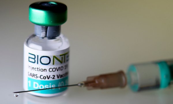 BioNTech/Pfizer, AB'ye 1,8 milyar doz daha Kovid-19 aşısı verecek
