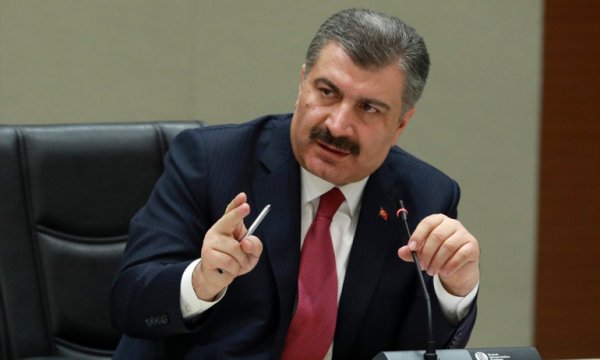 Fahrettin Koca: 35 yaş üzeri için randevular yarın açılıyor
