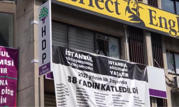 HDP İzmir il binasına saldırı: HDP parti üyesi öldürüldü