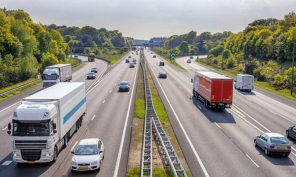  Türkiye'de otoyollarda hız limiti artıyor