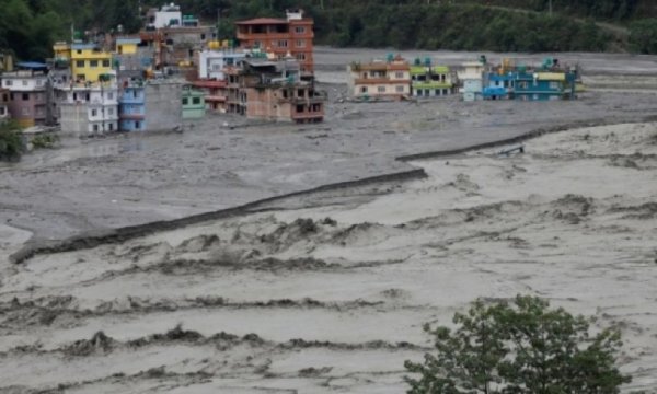 Nepal'deki sellerde ağır bilanço