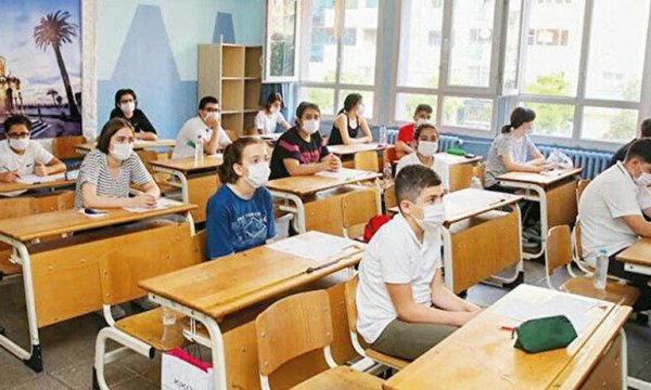 IPA: Toplumun yüzde 85'nin aşılanmasıyla yüz yüze eğitimde risk azalacak