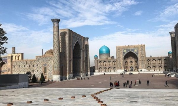 Özbekistan bayram namazını ve cuma namazlarını yasakladı