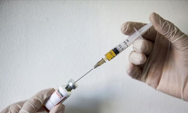 Pfizer/BioNTech aşısına 4 euro zam