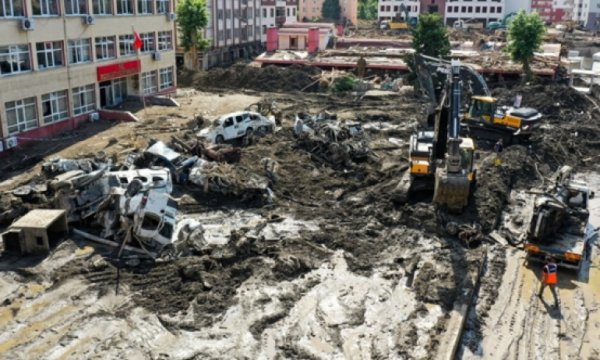 Karadeniz'deki sel felaketinde vefat sayısı 82'ye çıktı