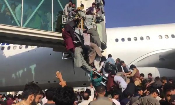 NATO'dan Kabil havaalanı hakkında açıklama: En az 20 kişi öldü