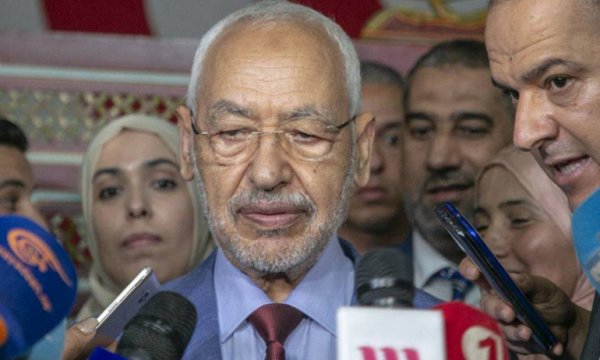 Nahda Hareketi Yürütme Ofisi'ni feshetti