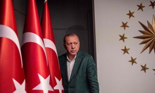 AKP ve Erdoğan kaybediyor, peki kim kazanıyor?