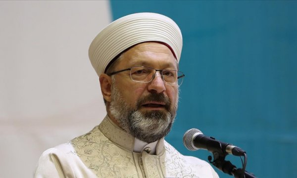 Diyanet İşleri Başkanı Erbaş: Tefsir projesi 6 yıllık uzun ve titiz bir çalışmanın ardından tamamlandı