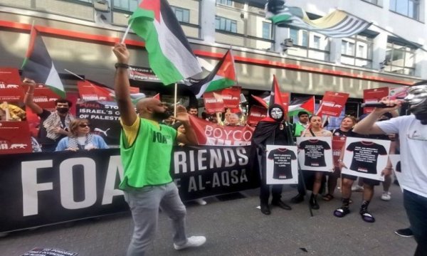 İngiltere’deki Siyonizm karşıtı gruplar Puma’yı uyardı