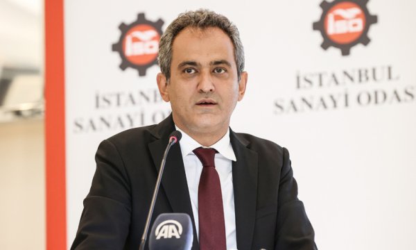 Özer: Başlangıçta 200'ün altındaki eğitime ara veren sınıf sayısı arttı