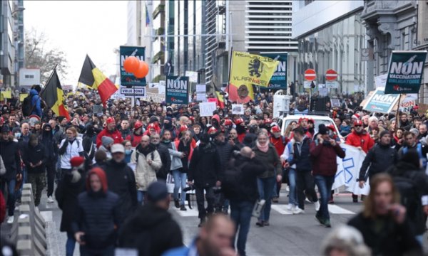 Belçika'da salgın tedbirleri protesto edildi
