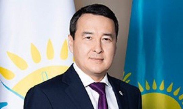Kazakistan'da yeni başbakan Alihan Smailov