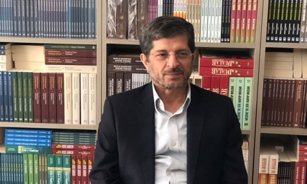 Dr. Abbas Hameyar: İran milleti hiçbir zaman Amerika’ya güvenmedi