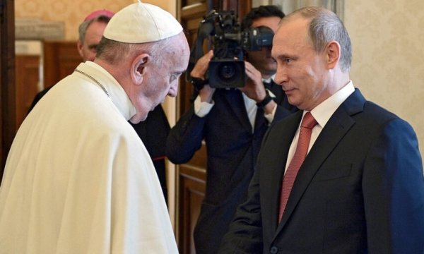 Papa Franciscus, Putin'e seslendi: 'Yalvarıyorum savaşı durdur'