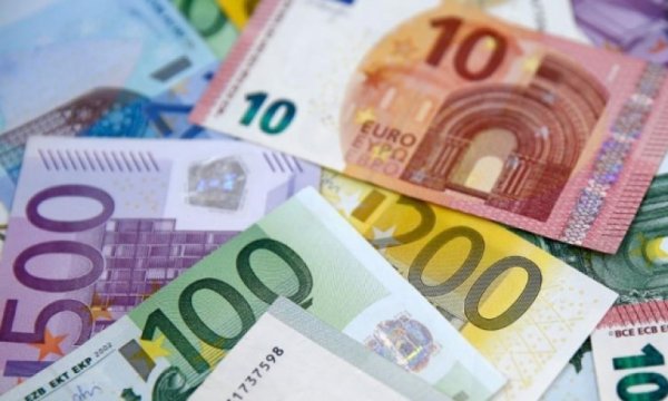 Avro ve dolar arasındaki fark yeniden açılıyor