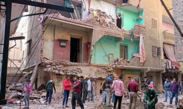 Mısır'da 4 katlı bina çöktü: 3 ölü, 3 yaralı
