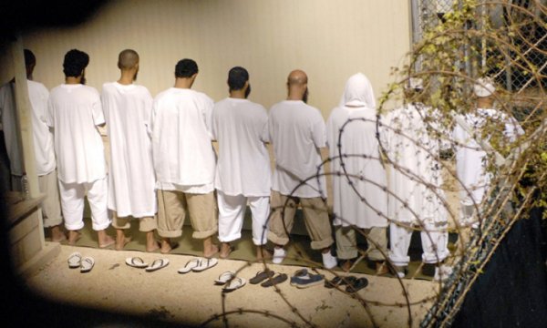 ABD Guantanamo tutsaklarını 'süresiz hapse' mahkum ediyor