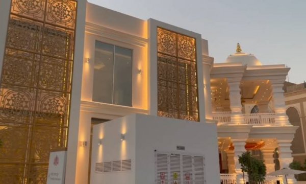 BAE'de yeni bir Hindu tapınağı açıldı